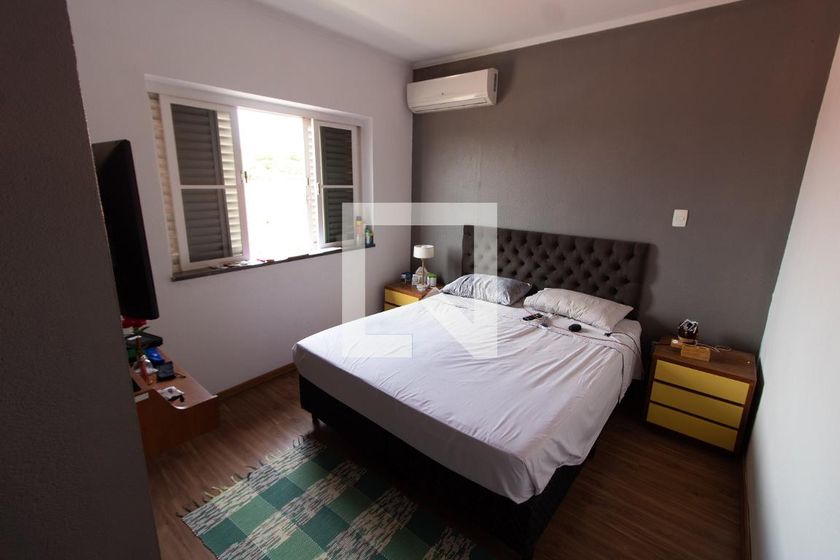 Casa à Venda - Jardim Santana, 5 Quartos,  450 m2 em , Campinas - sp | SoloBR