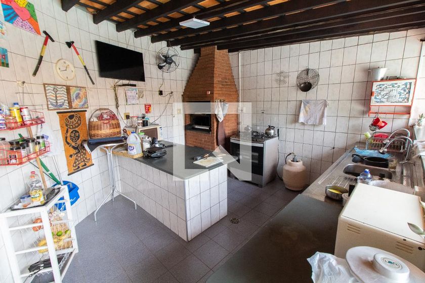 Casa à Venda - Jardim Santana, 5 Quartos,  450 m2 em , Campinas - sp | SoloBR