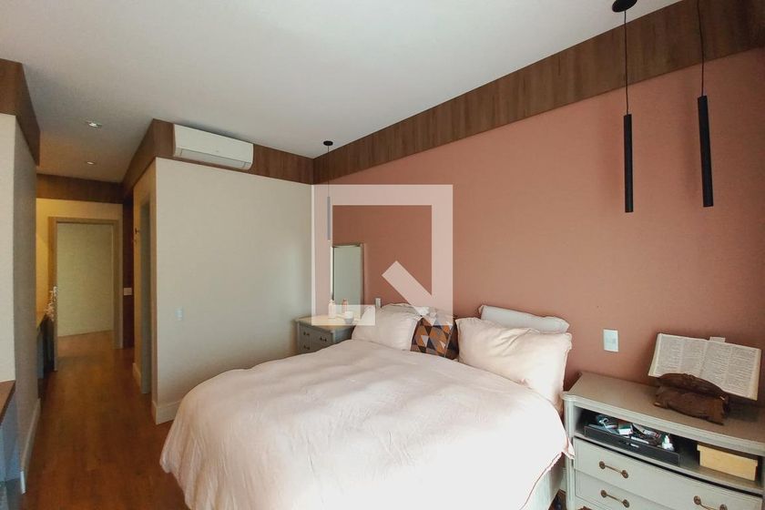 Casa à Venda - Swiss Park, 4 Quartos,  420 m2 em , Campinas - sp | SoloBR