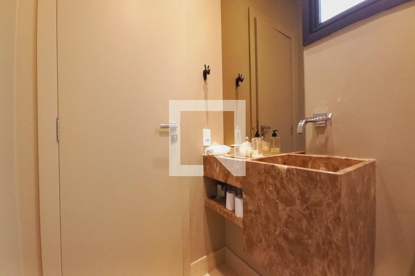 Casa à Venda - Swiss Park, 4 Quartos,  420 m2 em , Campinas - sp | SoloBR