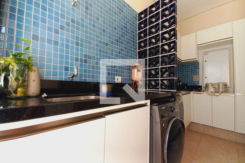 Casa à Venda - Swiss Park, 4 Quartos,  420 m2 em , Campinas - sp | SoloBR