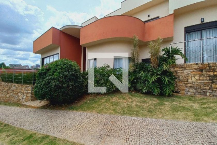 Casa à Venda - Swiss Park, 4 Quartos,  420 m2 em , Campinas - sp | SoloBR