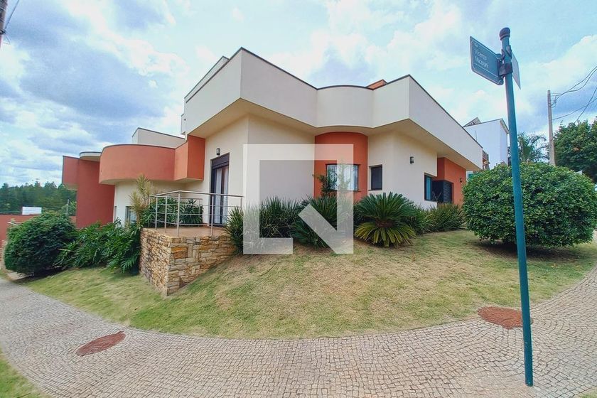 Casa à Venda - Swiss Park, 4 Quartos,  420 m2 em , Campinas - sp | SoloBR