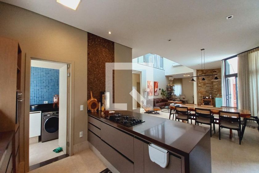 Casa à Venda - Swiss Park, 4 Quartos,  420 m2 em , Campinas - sp | SoloBR