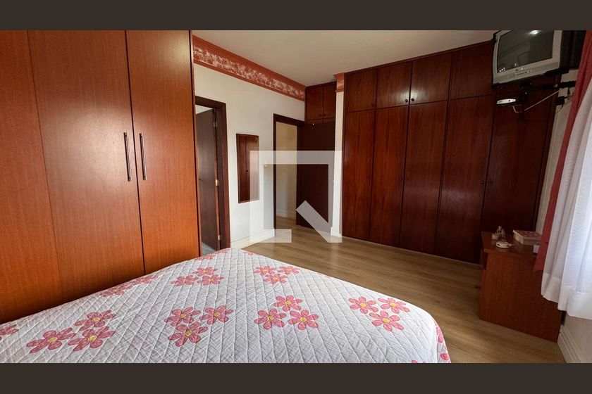Casa à Venda - Parque Prado, 4 Quartos,  224 m2 em , Campinas - sp | SoloBR