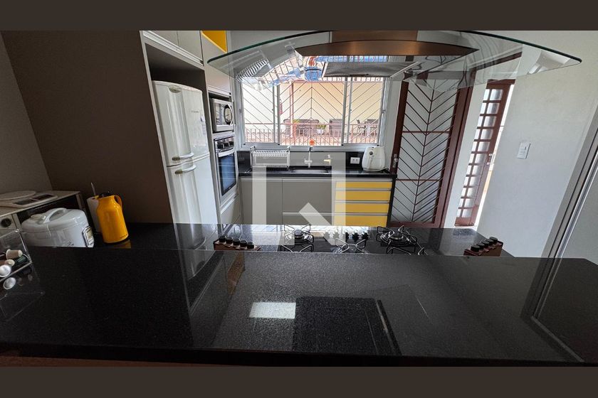 Casa à Venda - Parque Prado, 4 Quartos,  224 m2 em , Campinas - sp | SoloBR