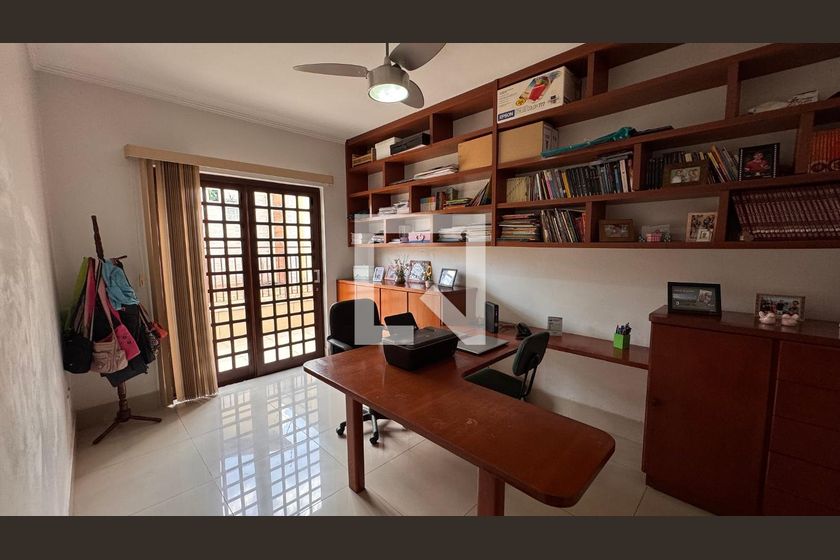 Casa à Venda - Parque Prado, 4 Quartos,  224 m2 em , Campinas - sp | SoloBR