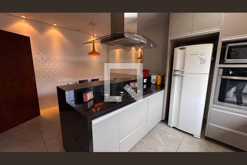 Casa à Venda - Parque Prado, 4 Quartos,  224 m2 em , Campinas - sp | SoloBR