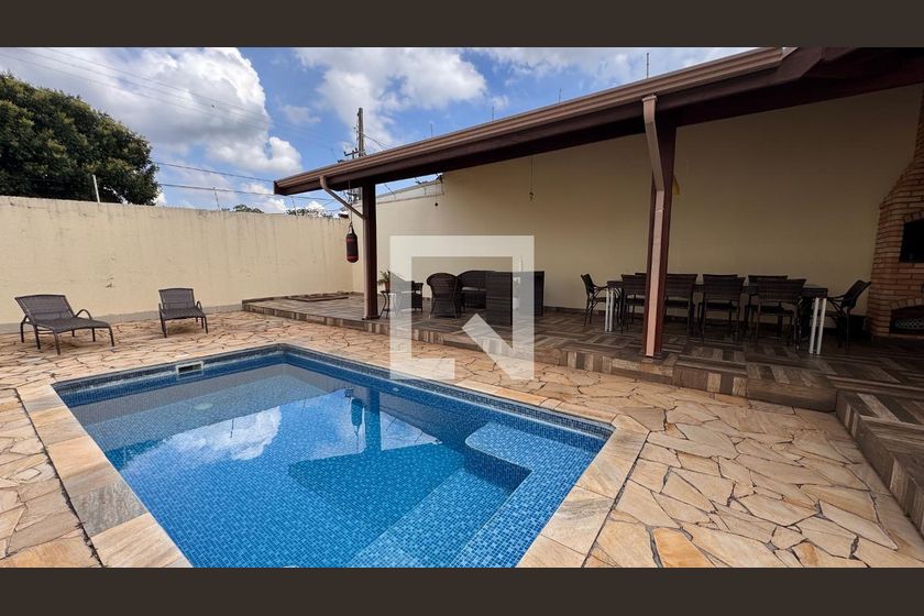 Casa à Venda - Parque Prado, 4 Quartos,  224 m2 em , Campinas - sp | SoloBR