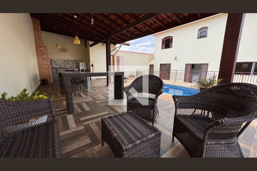 Casa à Venda - Parque Prado, 4 Quartos,  224 m2 em , Campinas - sp | SoloBR