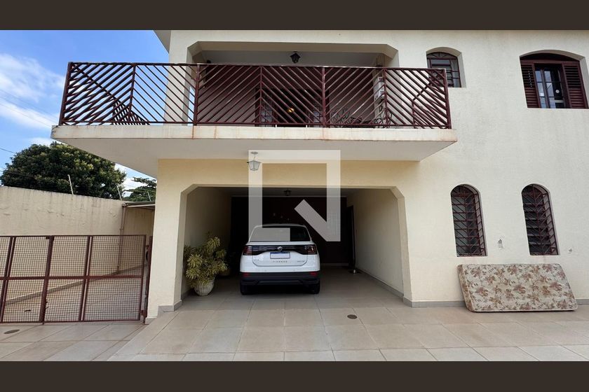 Casa à Venda - Parque Prado, 4 Quartos,  224 m2 em , Campinas - sp | SoloBR