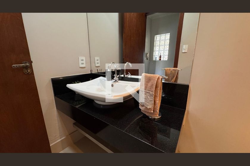 Casa à Venda - Parque Prado, 4 Quartos,  224 m2 em , Campinas - sp | SoloBR