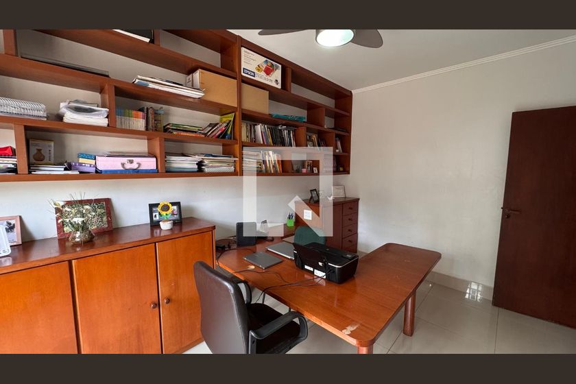 Casa à Venda - Parque Prado, 4 Quartos,  224 m2 em , Campinas - sp | SoloBR