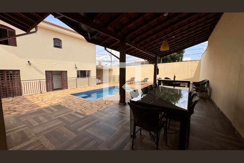 Casa à Venda - Parque Prado, 4 Quartos,  224 m2 em , Campinas - sp | SoloBR