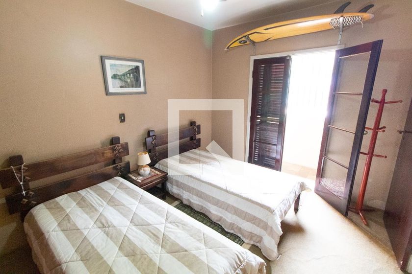 Casa à Venda - Nova Campinas, 4 Quartos,  278 m2 em , Campinas - sp | SoloBR