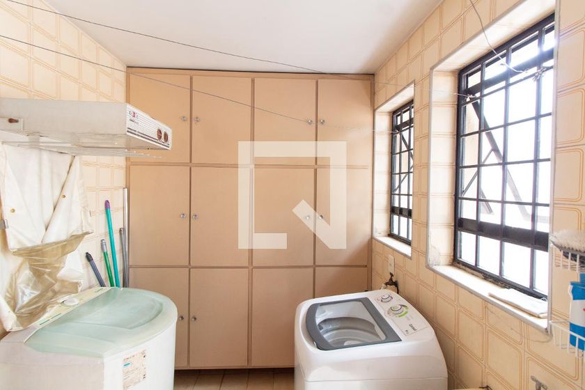 Casa à Venda - Nova Campinas, 4 Quartos,  278 m2 em , Campinas - sp | SoloBR