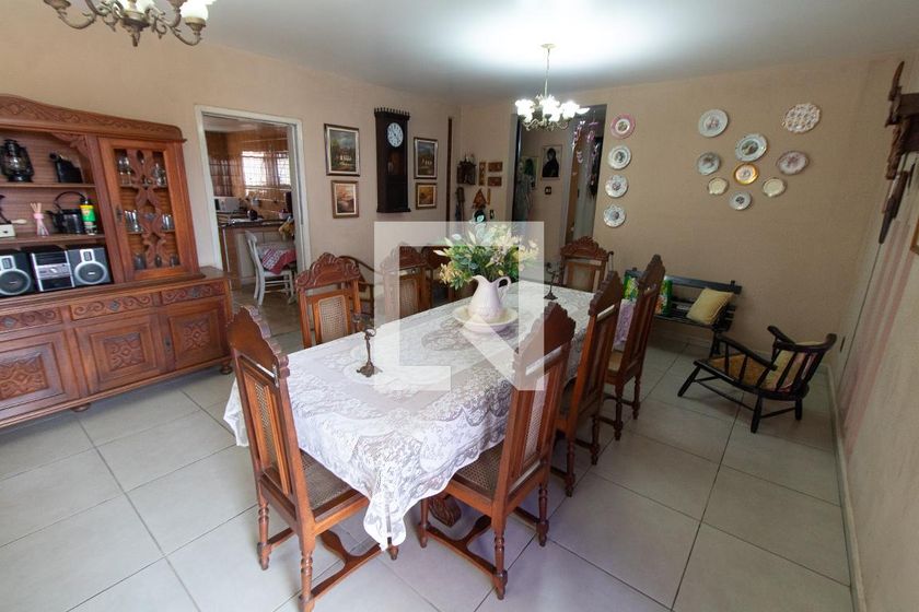 Casa à Venda - Nova Campinas, 4 Quartos,  278 m2 em , Campinas - sp | SoloBR