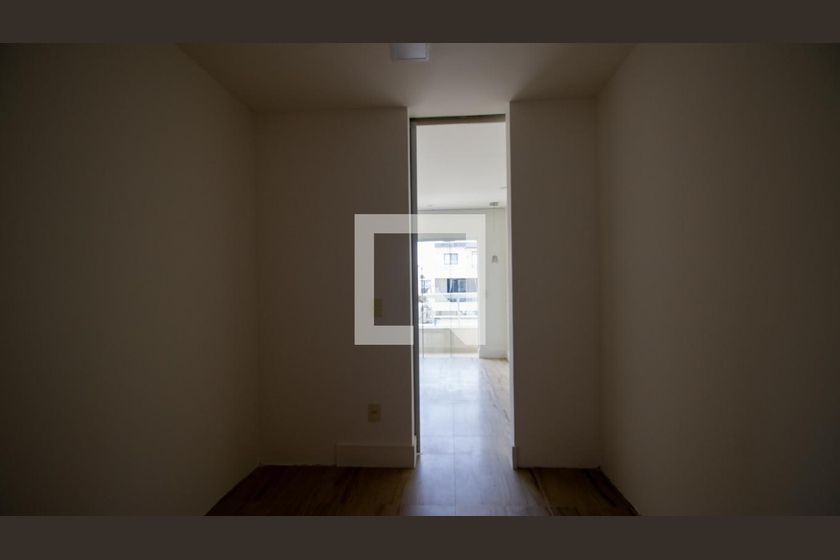 Casa, 4 quartos, 320 m² - Foto 41