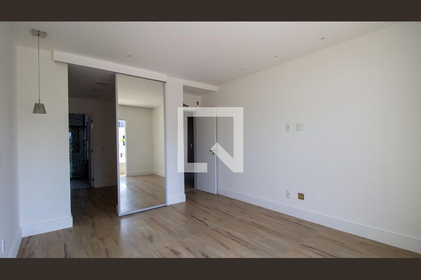 Casa, 4 quartos, 320 m² - Foto 35