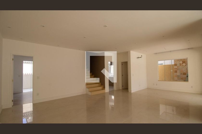 Casa, 4 quartos, 320 m² - Foto 1