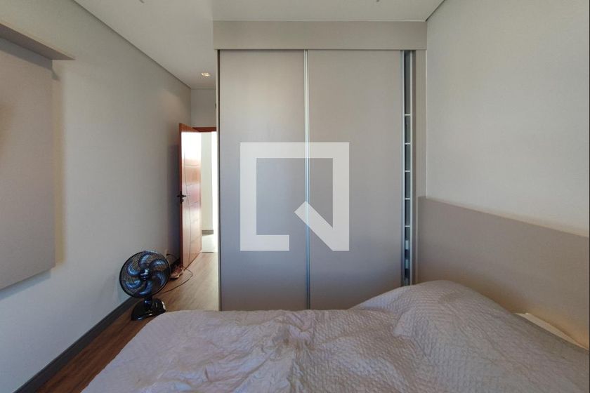 Casa à Venda - Swiss Park, 4 Quartos,  302 m2 em , Campinas - sp | SoloBR