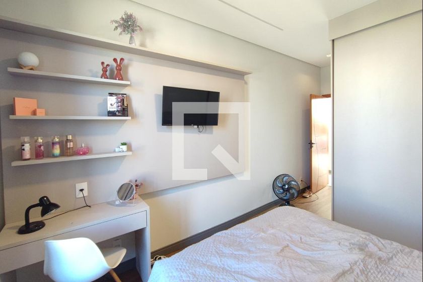 Casa à Venda - Swiss Park, 4 Quartos,  302 m2 em , Campinas - sp | SoloBR