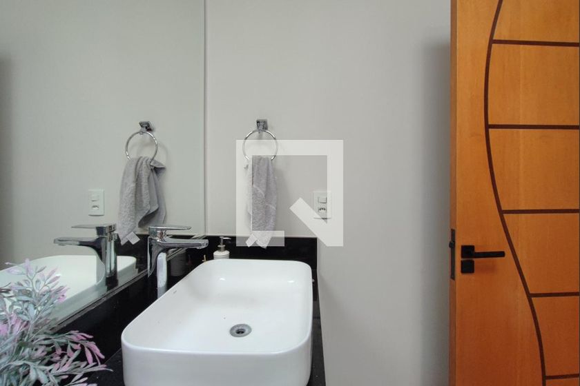 Casa à Venda - Swiss Park, 4 Quartos,  302 m2 em , Campinas - sp | SoloBR