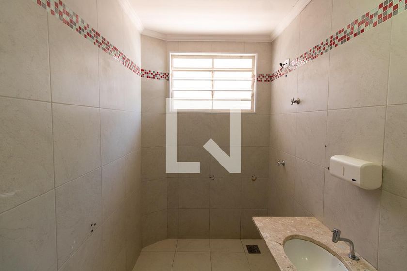 Casa à Venda - Nova Campinas, 5 Quartos,  400 m2 em , Campinas - sp | SoloBR
