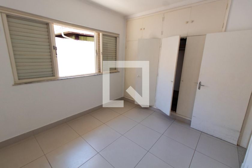 Casa à Venda - Nova Campinas, 5 Quartos,  400 m2 em , Campinas - sp | SoloBR