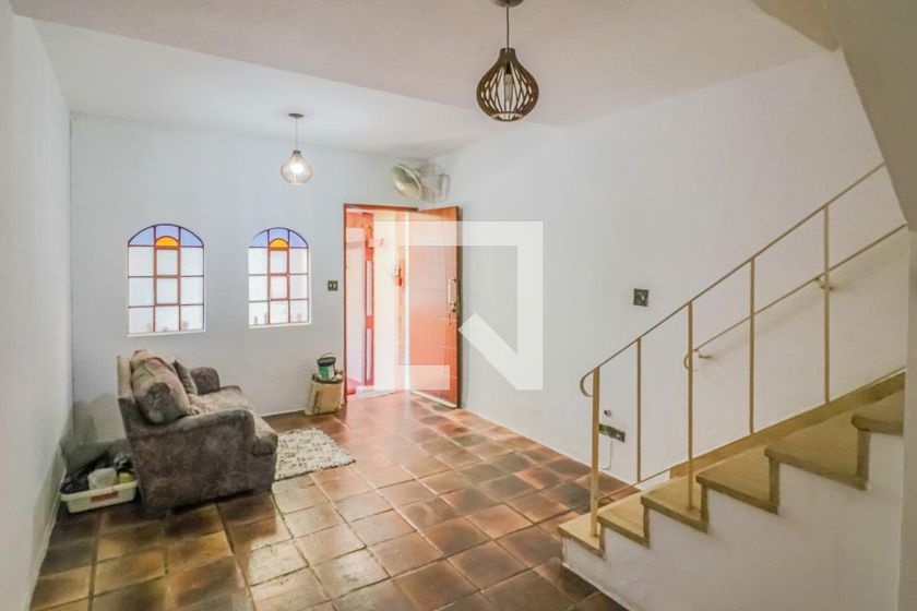 Casa, 4 quartos, 109 m² - Foto 1