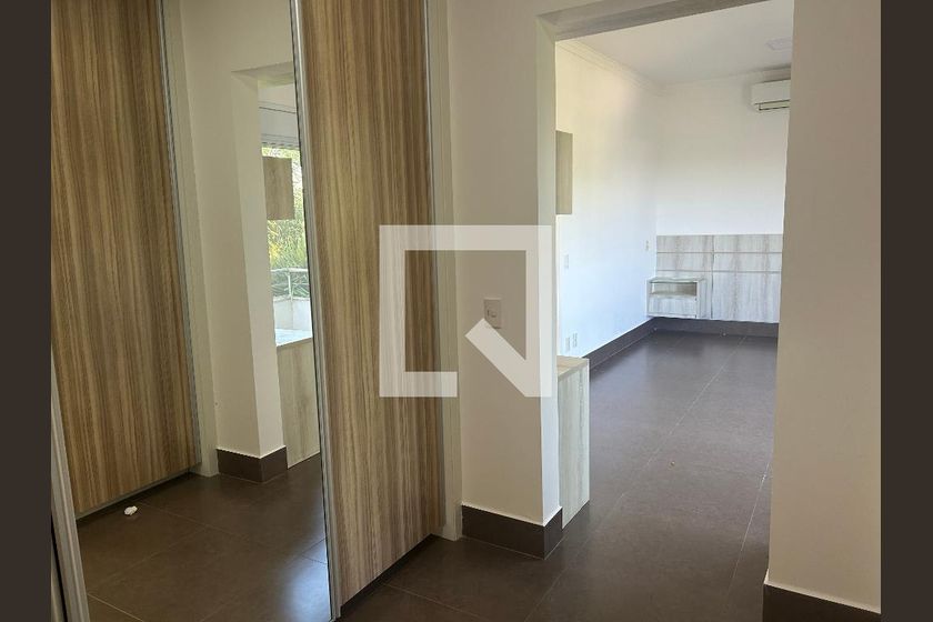 Casa à Venda - Swiss Park, 4 Quartos,  252 m2 em , Campinas - sp | SoloBR