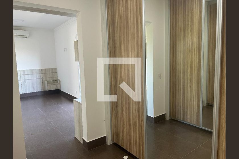 Casa à Venda - Swiss Park, 4 Quartos,  252 m2 em , Campinas - sp | SoloBR