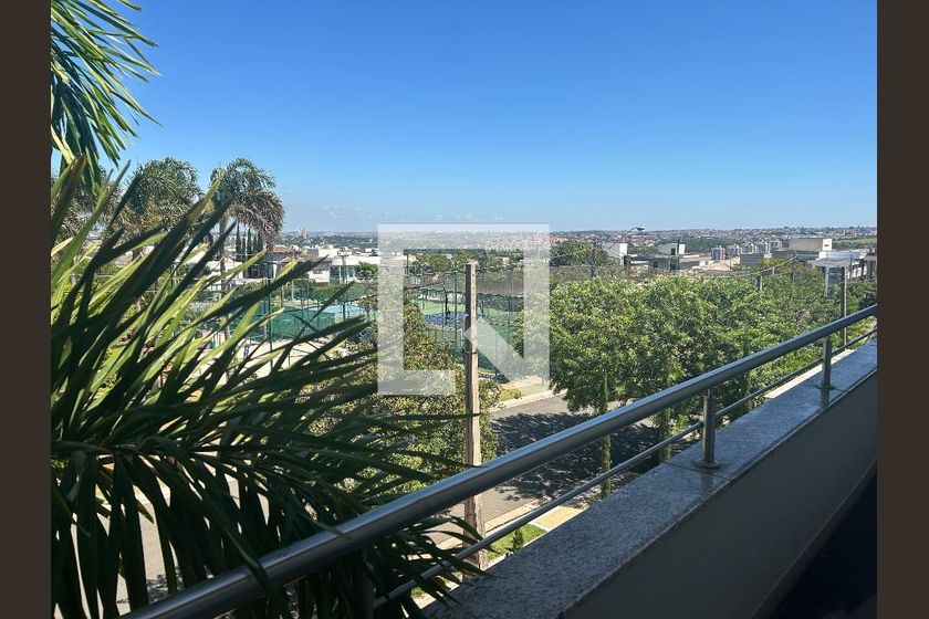 Casa à Venda - Swiss Park, 4 Quartos,  252 m2 em , Campinas - sp | SoloBR