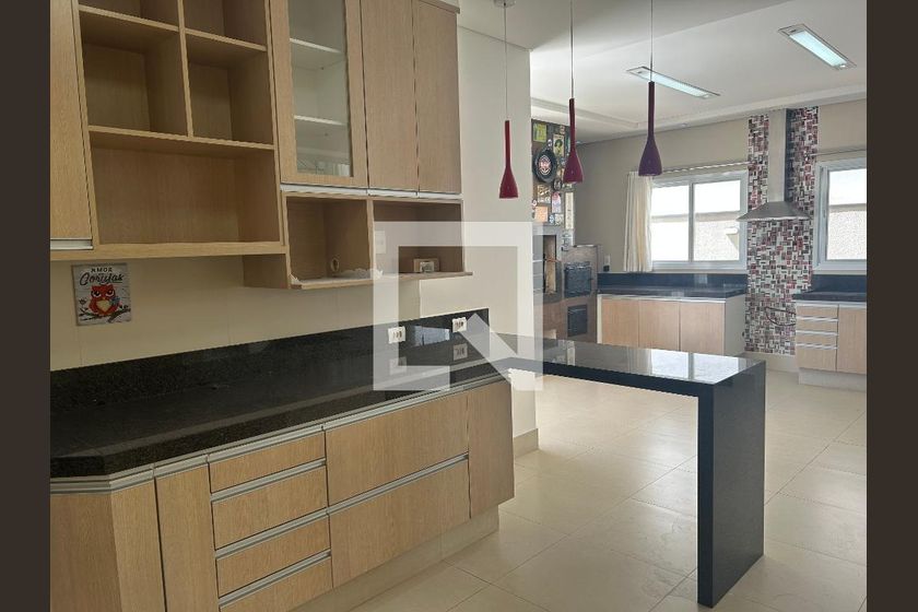 Casa à Venda - Swiss Park, 4 Quartos,  252 m2 em , Campinas - sp | SoloBR