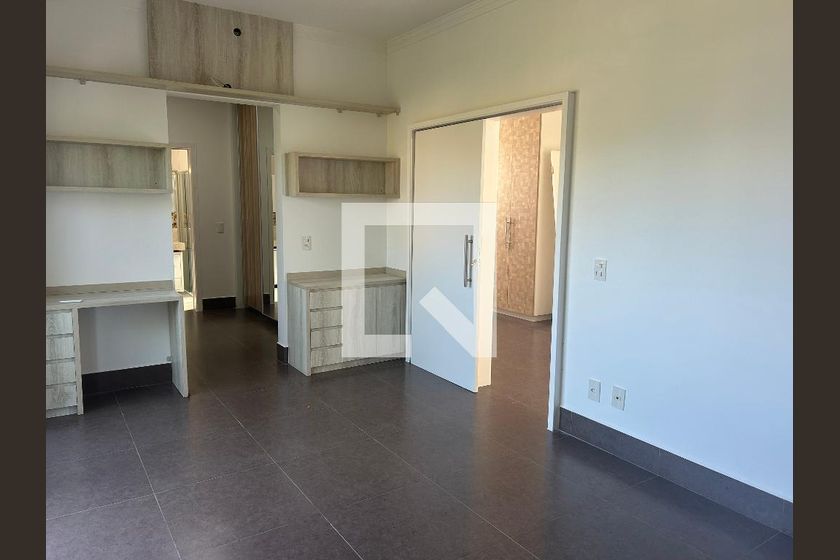 Casa à Venda - Swiss Park, 4 Quartos,  252 m2 em , Campinas - sp | SoloBR