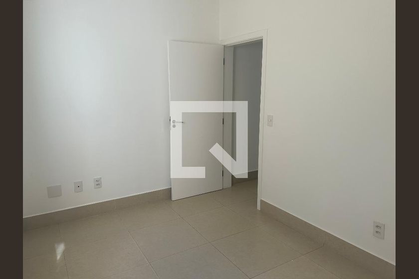 Casa à Venda - Swiss Park, 4 Quartos,  252 m2 em , Campinas - sp | SoloBR