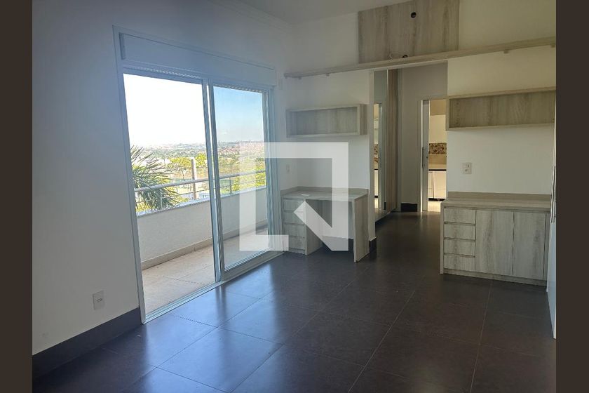 Casa à Venda - Swiss Park, 4 Quartos,  252 m2 em , Campinas - sp | SoloBR