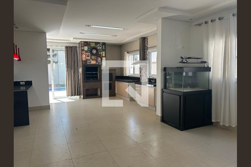 Casa à Venda - Swiss Park, 4 Quartos,  252 m2 em , Campinas - sp | SoloBR