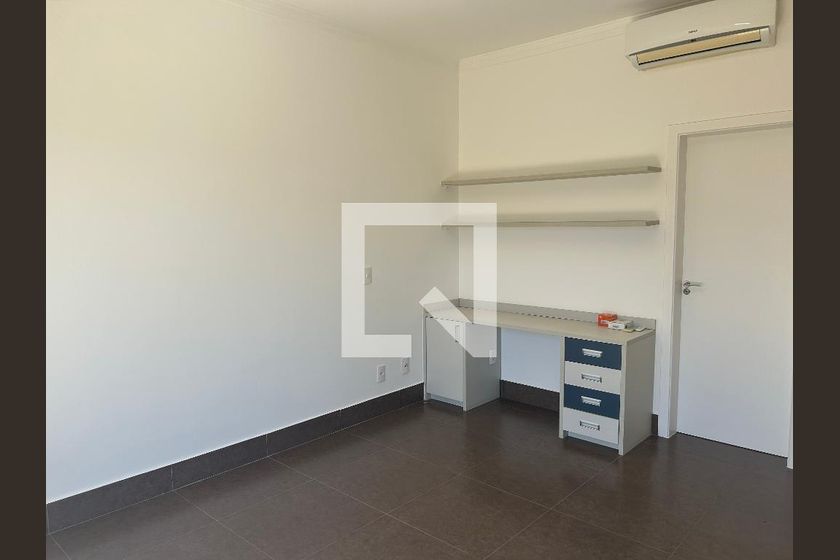 Casa à Venda - Swiss Park, 4 Quartos,  252 m2 em , Campinas - sp | SoloBR