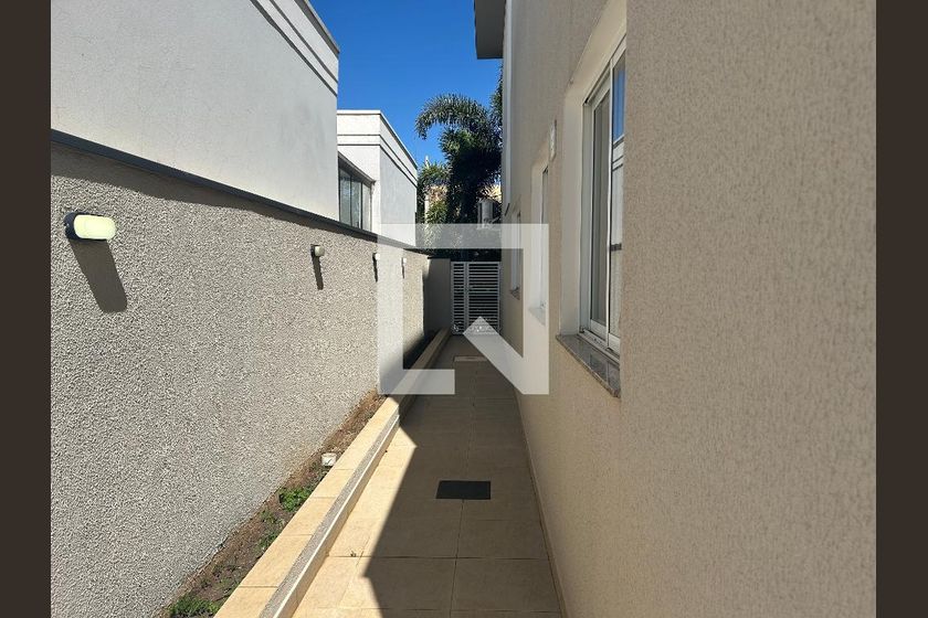 Casa à Venda - Swiss Park, 4 Quartos,  252 m2 em , Campinas - sp | SoloBR