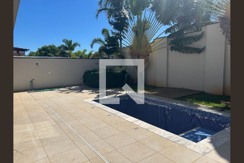 Casa à Venda - Swiss Park, 4 Quartos,  252 m2 em , Campinas - sp | SoloBR