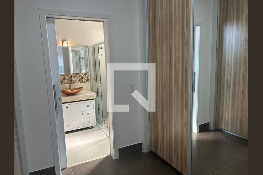 Casa à Venda - Swiss Park, 4 Quartos,  252 m2 em , Campinas - sp | SoloBR