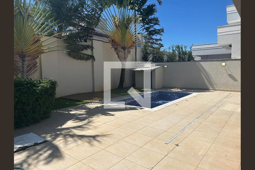 Casa à Venda - Swiss Park, 4 Quartos,  252 m2 em , Campinas - sp | SoloBR