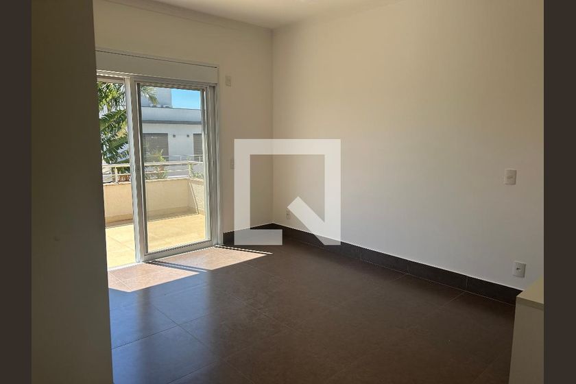 Casa à Venda - Swiss Park, 4 Quartos,  252 m2 em , Campinas - sp | SoloBR
