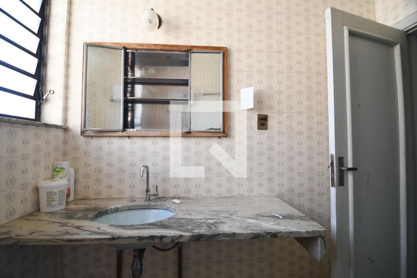Casa à Venda - Guanabara, 4 Quartos,  260 m2 em , Campinas - sp | SoloBR