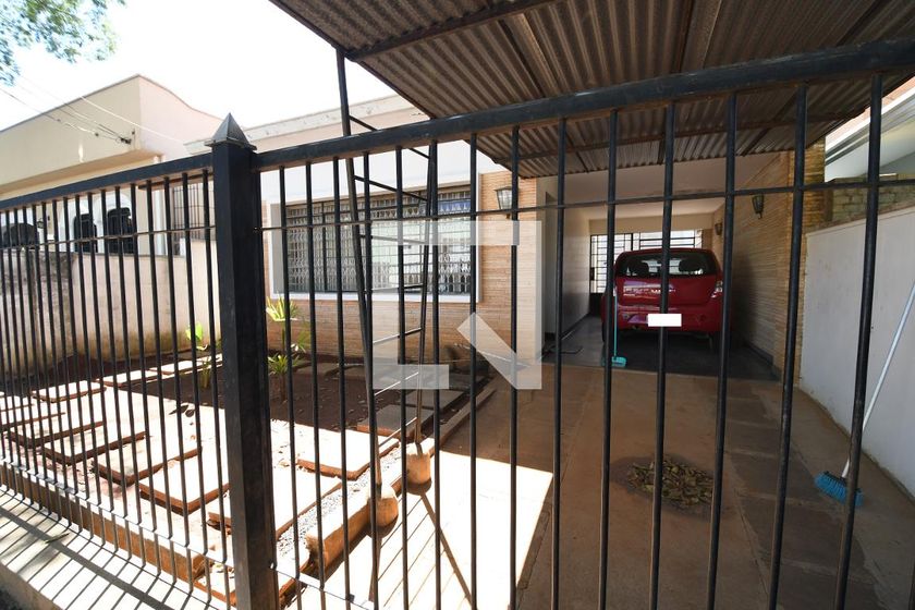 Casa à Venda - Guanabara, 4 Quartos,  260 m2 em , Campinas - sp | SoloBR