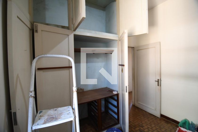 Casa à Venda - Guanabara, 4 Quartos,  260 m2 em , Campinas - sp | SoloBR