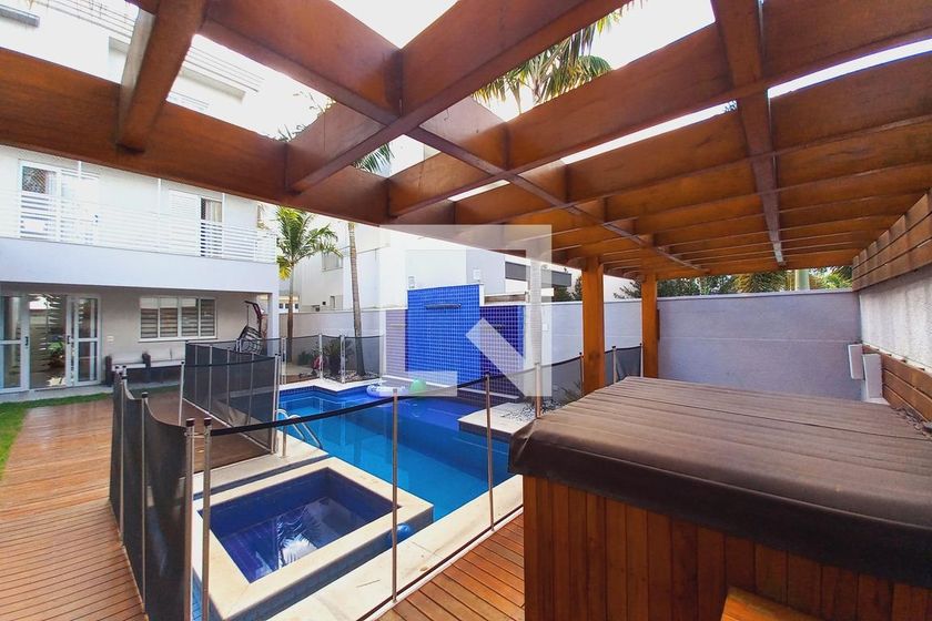 Casa à Venda - Swiss Park, 3 Quartos,  272 m2 em , Campinas - sp | SoloBR