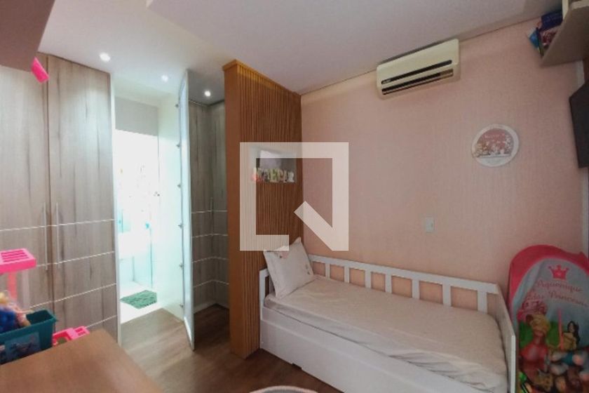 Casa à Venda - Swiss Park, 3 Quartos,  272 m2 em , Campinas - sp | SoloBR