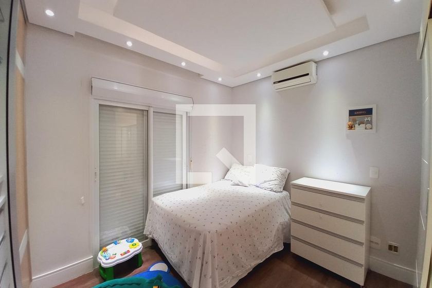 Casa à Venda - Swiss Park, 3 Quartos,  272 m2 em , Campinas - sp | SoloBR